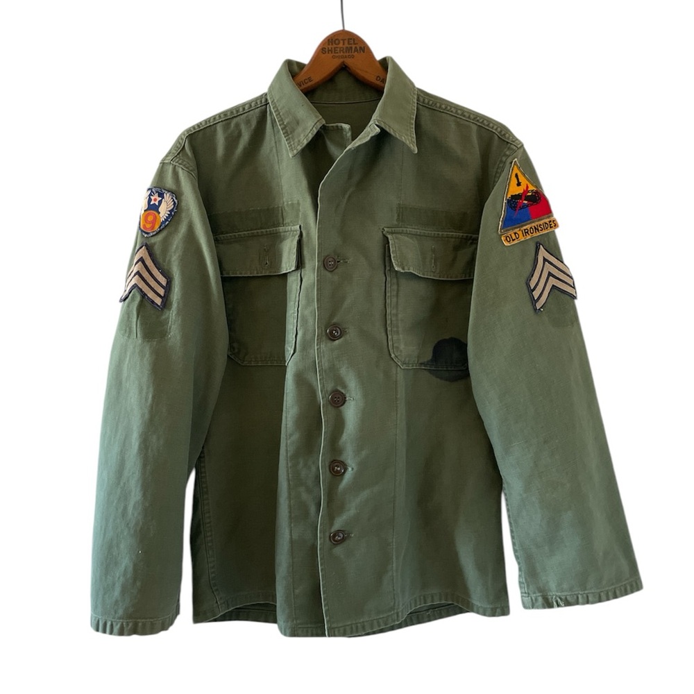 Vintage USA Army Military Shirt with Patches